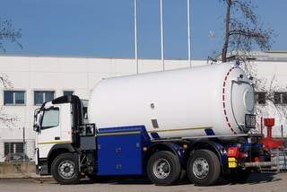 23,800 liters LPG tank truck on VOLVO FM330 HP 6X2