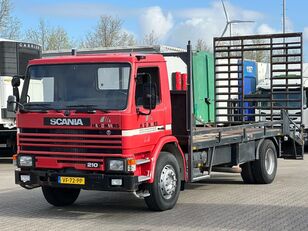 camion bisarca Scania 93M 210 OPRIJ WAGEN BLADGEVEERD!