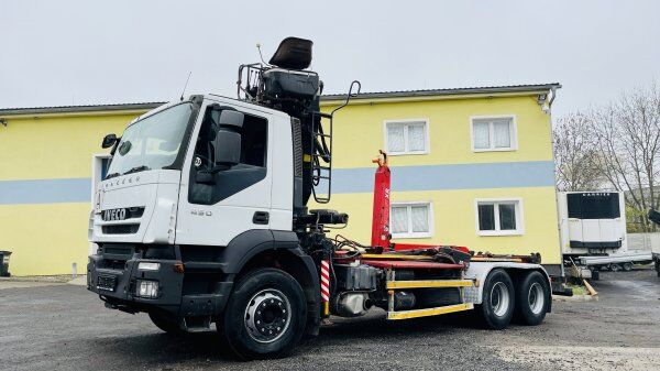 Camion Scarrabile Iveco 6x4 Hiab Scrap Metal 2019 Grab Greifer Chwytak In Vendita Repubblica 4400