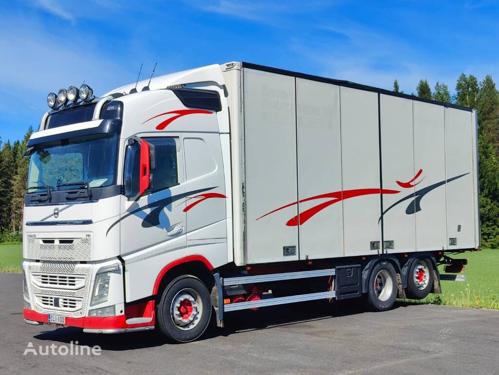 camion furgone Volvo FH540
