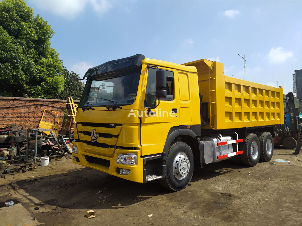 camion ribaltabile Howo 371