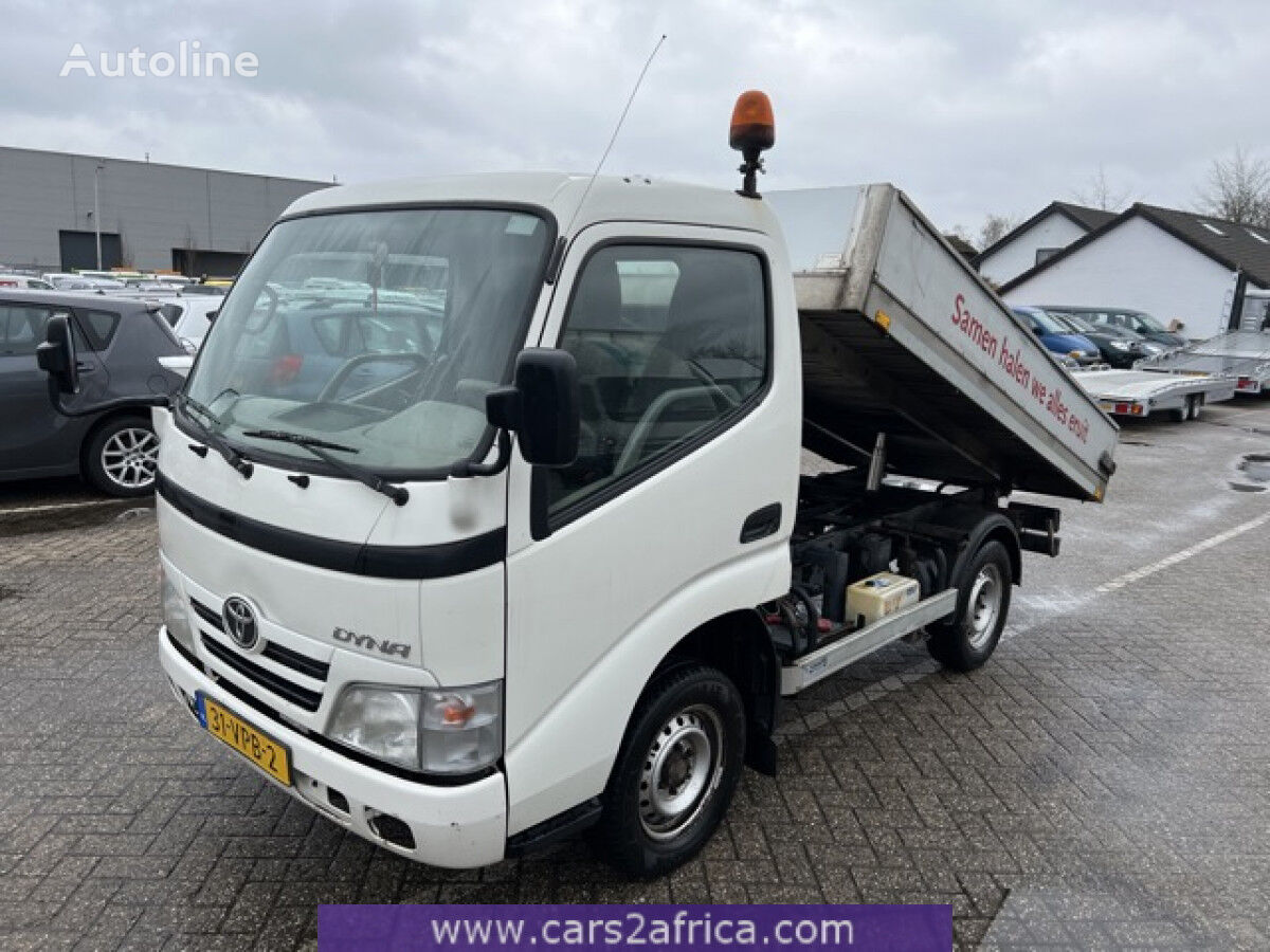 camion ribaltabile Toyota Dyna 100 3.0 D-4D tipper