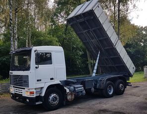 camion ribaltabile Volvo F10 320 6x2 (F12 360/FL7/FL10) BIG TIPER/FULL STEEL