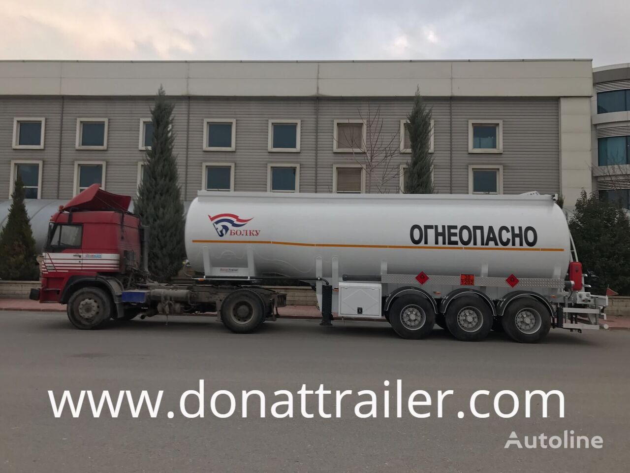 cisterna per GSM Donat Heavy Duty Fuel Tank Semitrailer nuova