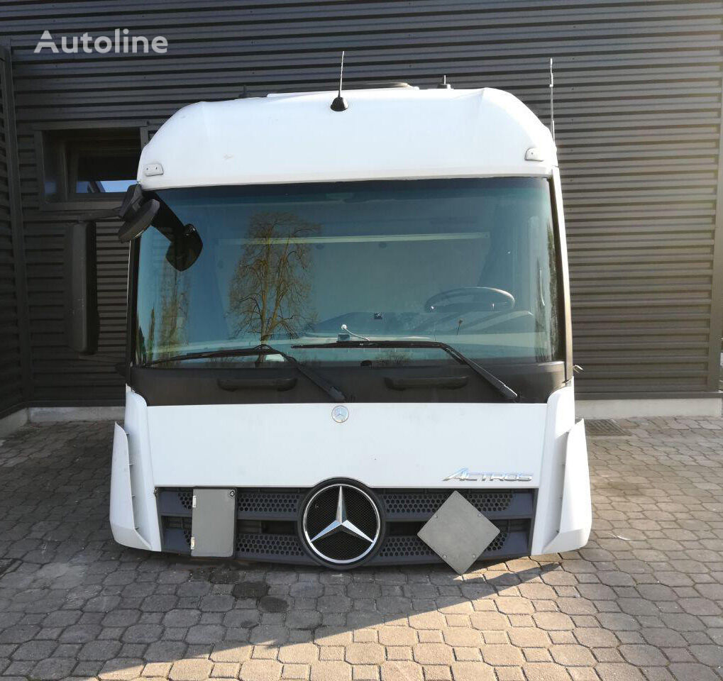 cabina Mercedes-Benz ACTROS AROCS 2300 mm MP4 per trattore stradale Mercedes-Benz AROCS ACTROS STREAMSPACE 170 mm ENGINE TUNNEL