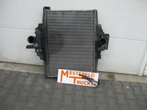 radiatore di raffreddamento motore Mercedes-Benz Intercooler per camion Mercedes-Benz Axor