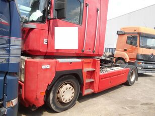 trattore stradale Renault AE 460 DXI incidentati