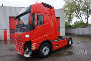 trattore stradale Volvo FH5-500 / ENGINE RUNNING / XL / TURBO COMPOUND / DOUBLE TANK / V incidentati